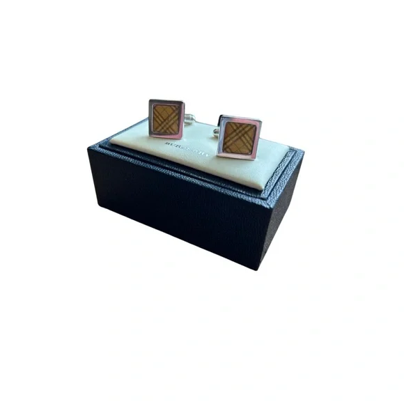 Authentic -RARE Burberry Nova Check cufflinks. In box - Picture 3 of 3